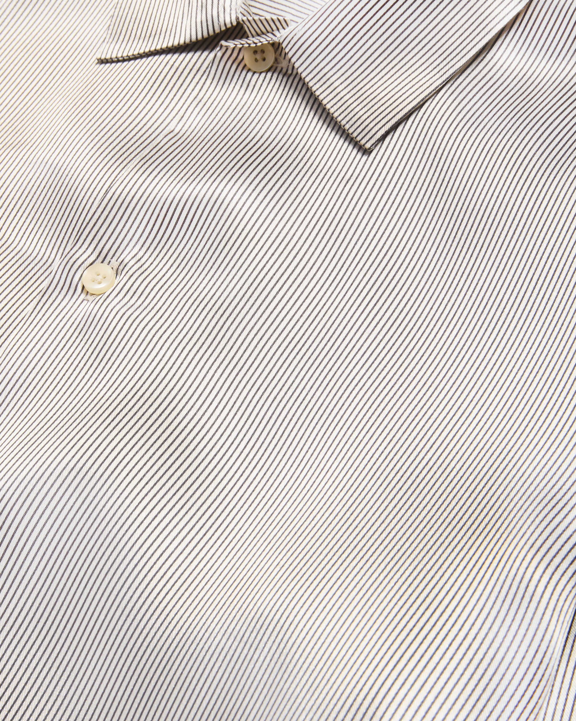 Mara Silk Shirt - Barcode