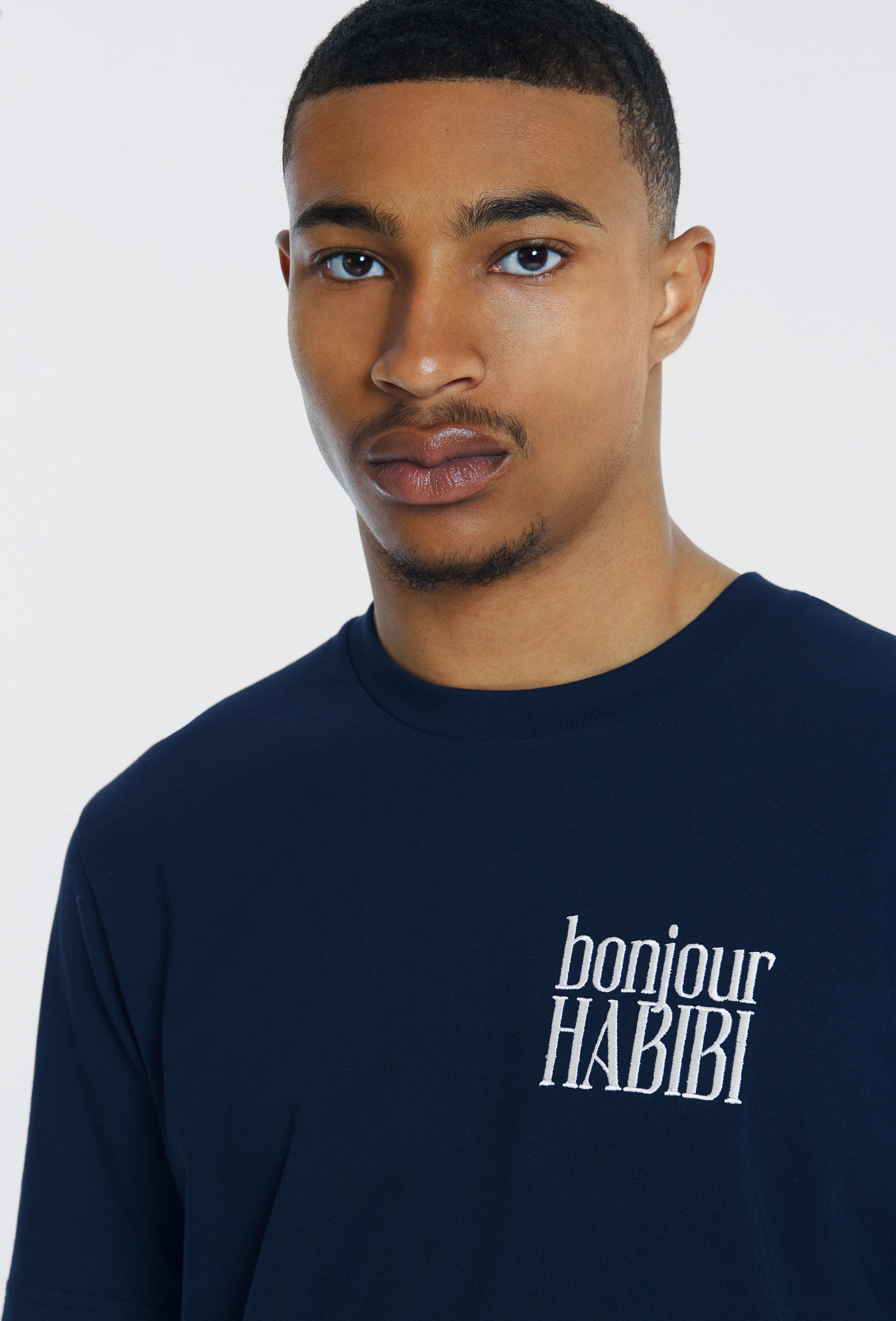Bonjour Habibi T-Shirt – Classic Fit