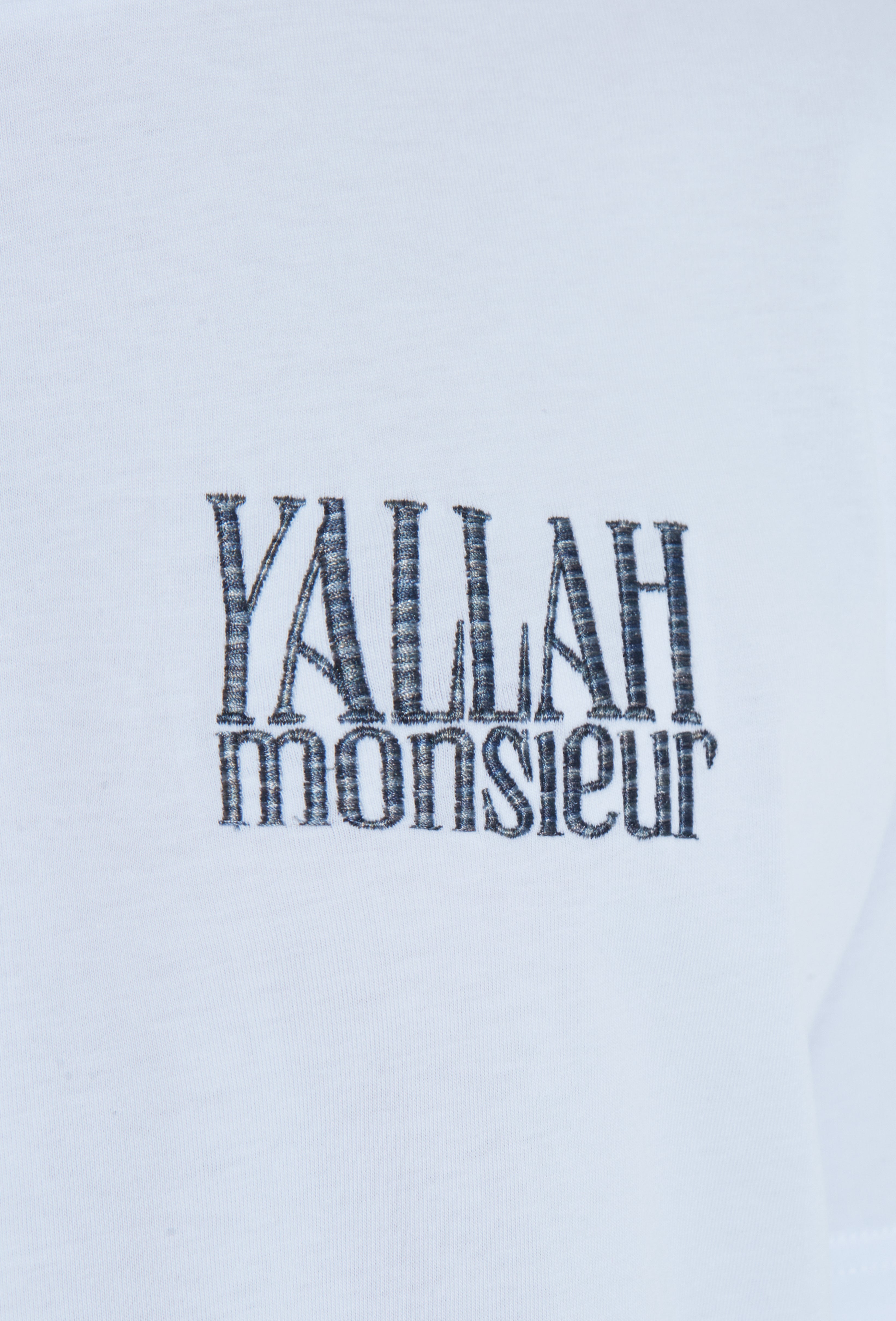 Yallah Monsieur T-Shirt - Classic Fit